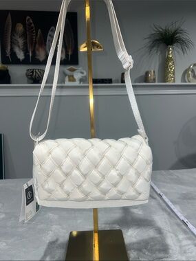 Live in Style Quilted Woven Crossbody Bag in white/cream. NEW